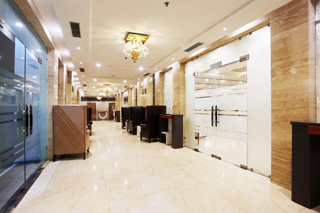 Hotel Capital O Green Palms Near Jhilmil Metro Station Nuova Delhi Esterno foto