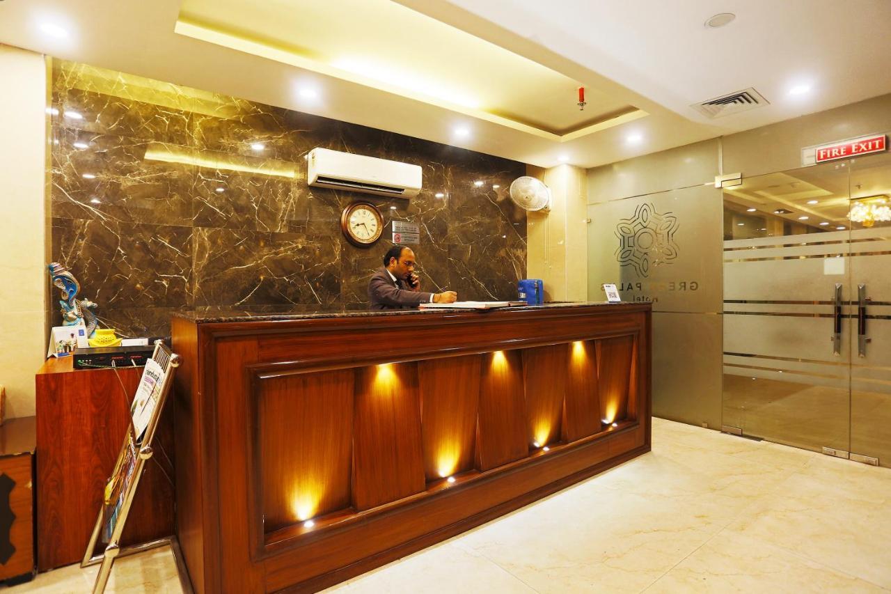 Hotel Capital O Green Palms Near Jhilmil Metro Station Nuova Delhi Esterno foto