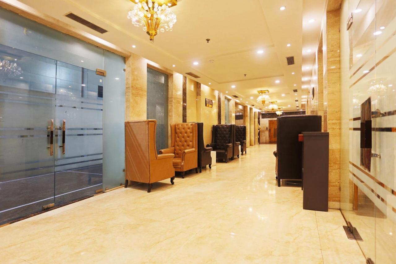 Hotel Capital O Green Palms Near Jhilmil Metro Station Nuova Delhi Esterno foto